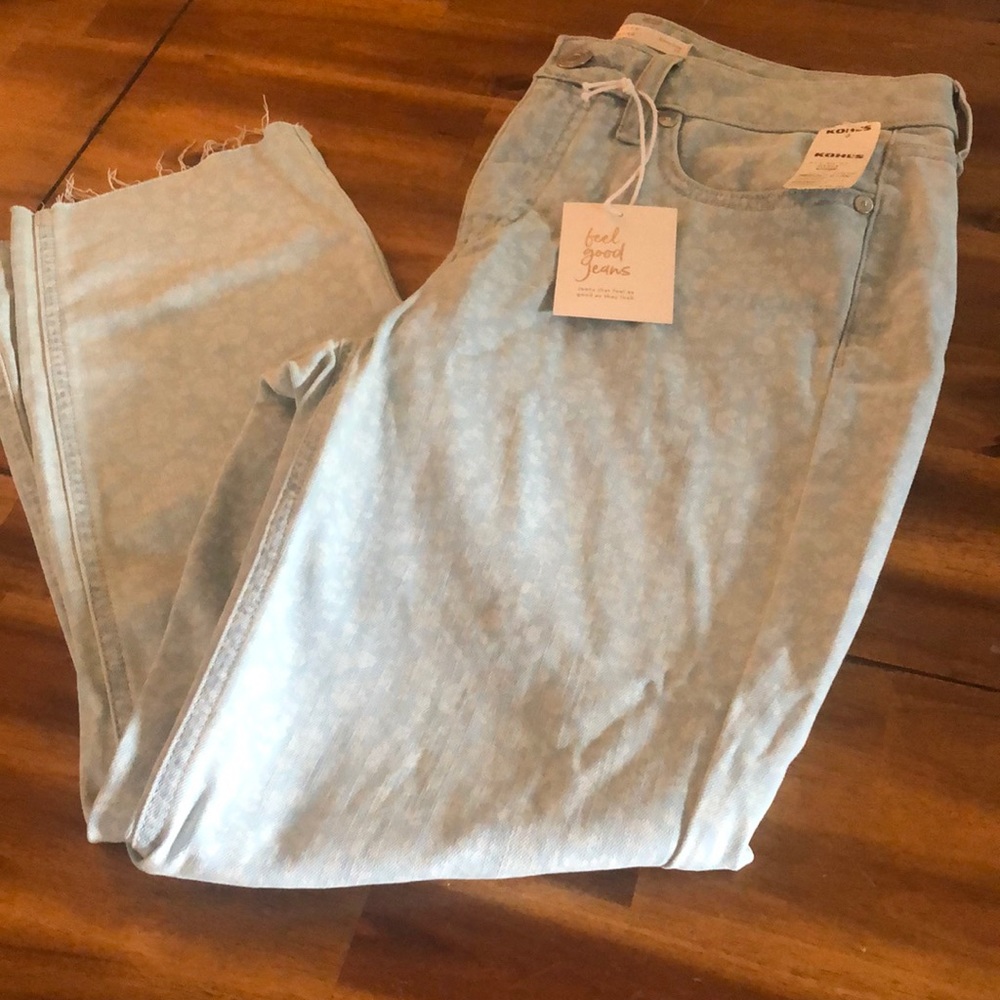 Lauren Conrad skinny crop jeans with flower design size 10